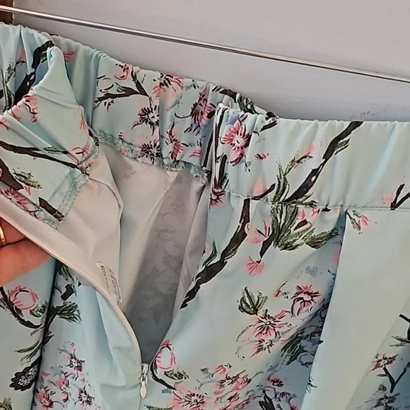 **Clearance** Vintage skirt - Picture 7 of 8